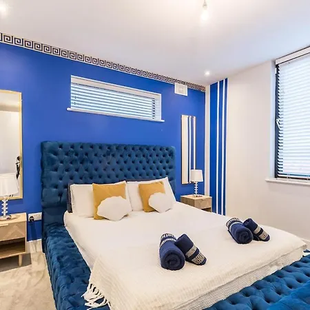 Hot Tub Luxe In The Heart Of دبلن