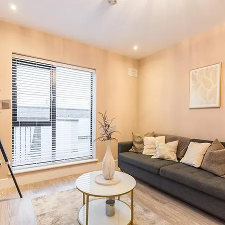 Hot Tub Luxe In The Heart Of *