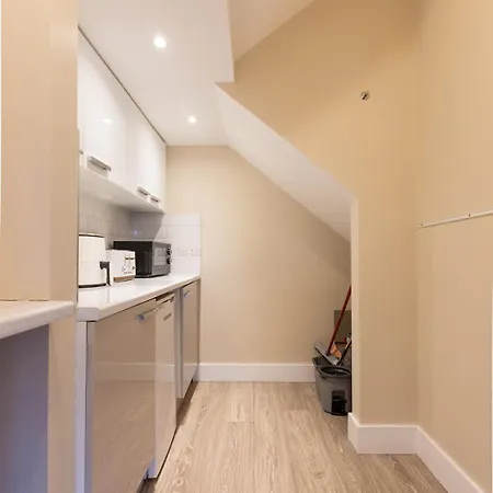 Hot Tub Luxe In The Heart Of فيلة دبلن