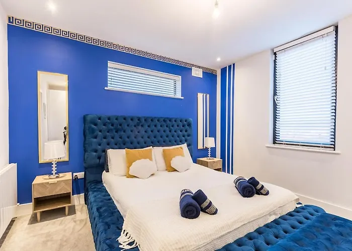 Hot Tub Luxe In The Heart Of Dublin