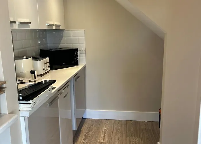 Hot Tub Luxe In The Heart Of Villa Dublin