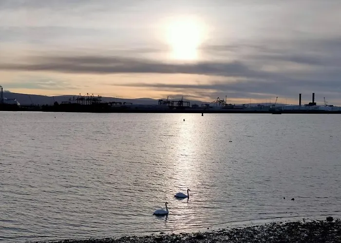 Hot Tub Luxe In The Heart Of Villa *