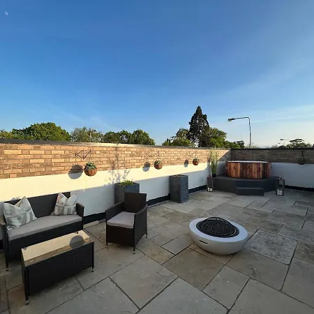 Villa Hot Tub Luxe In The Heart Of Dublin