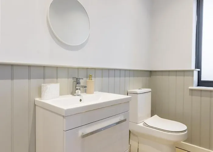 וילה Hot Tub Luxe In The Heart Of